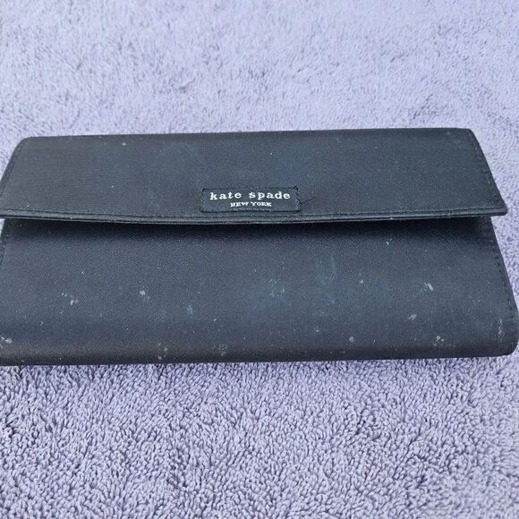 kate spade Handbags - Kate spade wallet